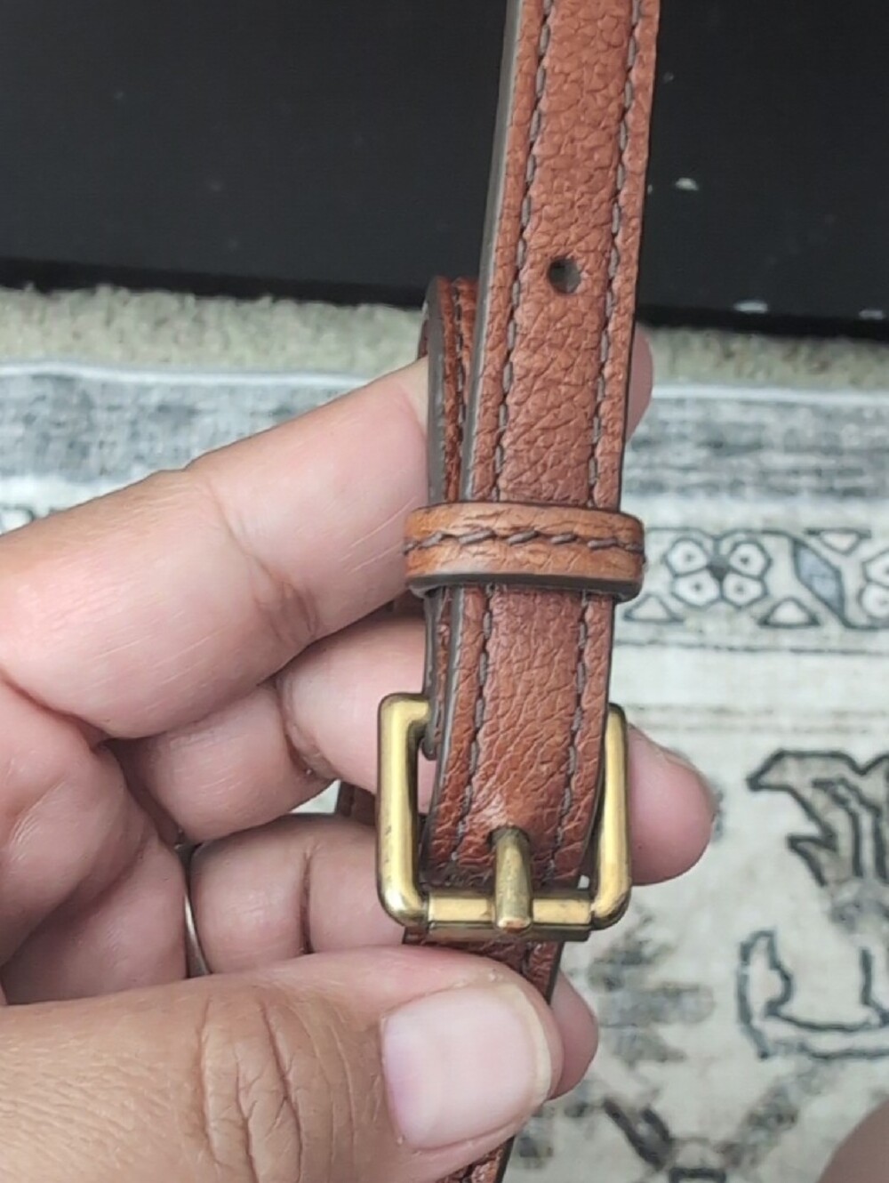 Fossil Lana Crossbody Leather Bag with Gold Accent - Picture 15 of 17